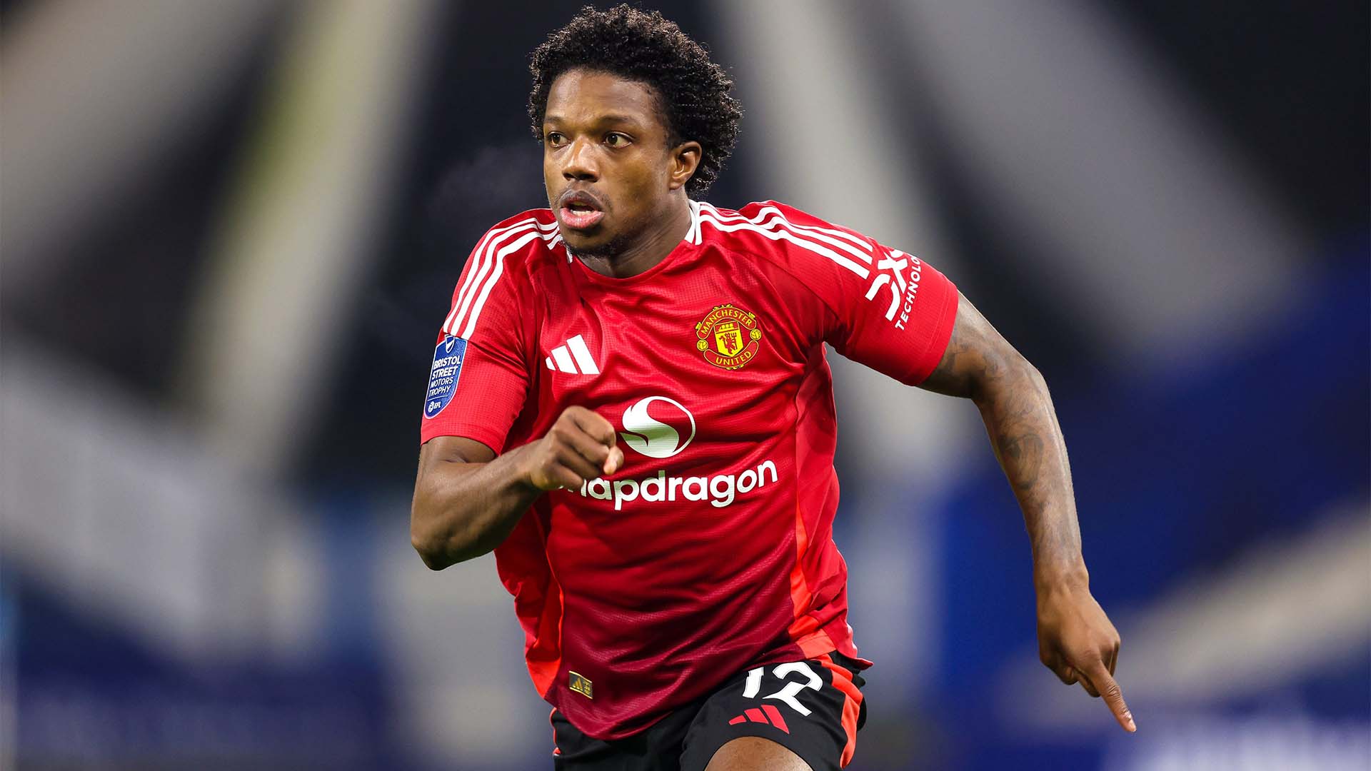 Setelah 17 Bulan, Tyrell Malacia Akhirnya Kembali Bermain