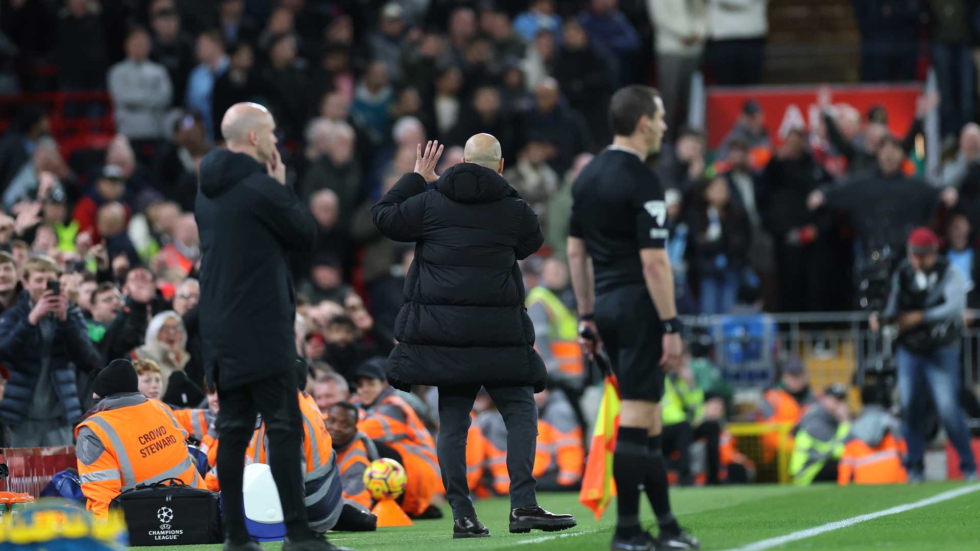 Guardiola Tanggapi Nyanyian "Dipecat di Pagi Hari"