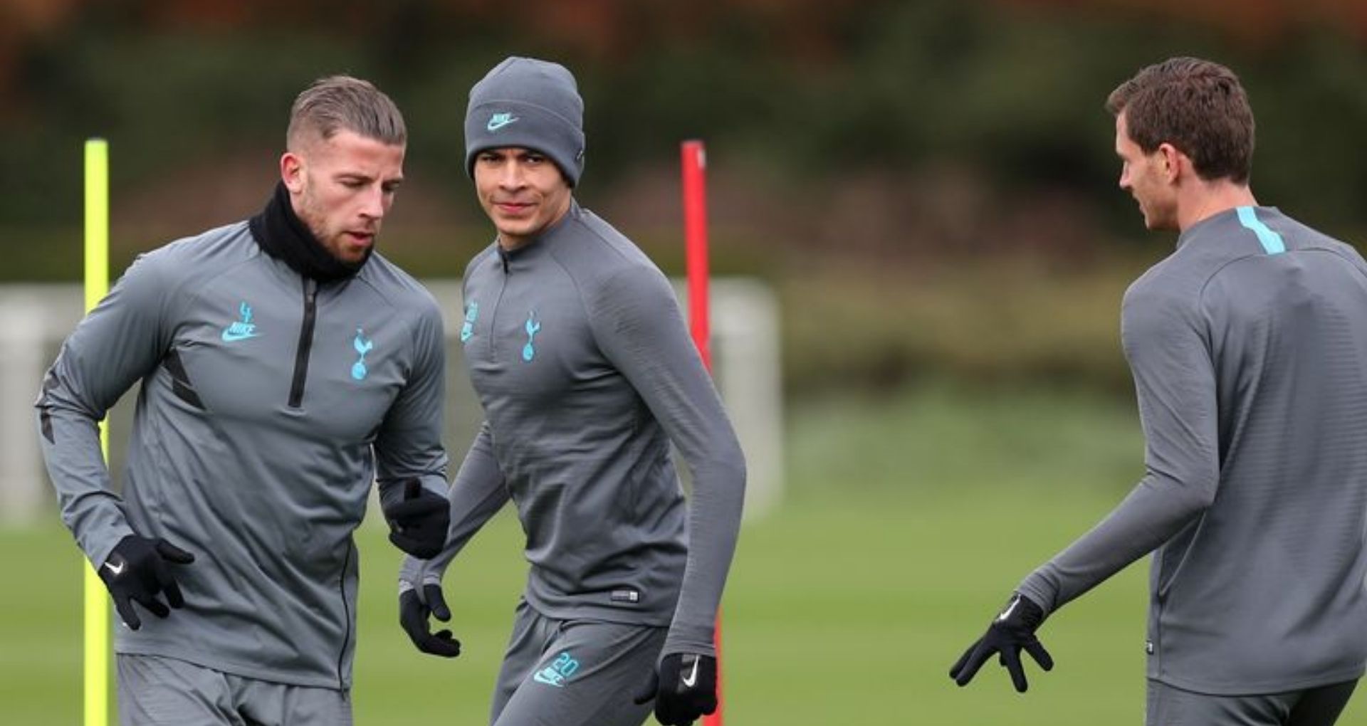 Punggawa Tottenham Tidak Akan Kembali Merumput Setelah Cedera