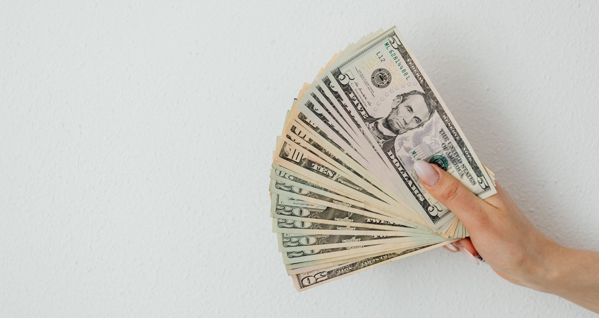 Dari Mana Klub Sepak Bola Meraih Penghasilan?