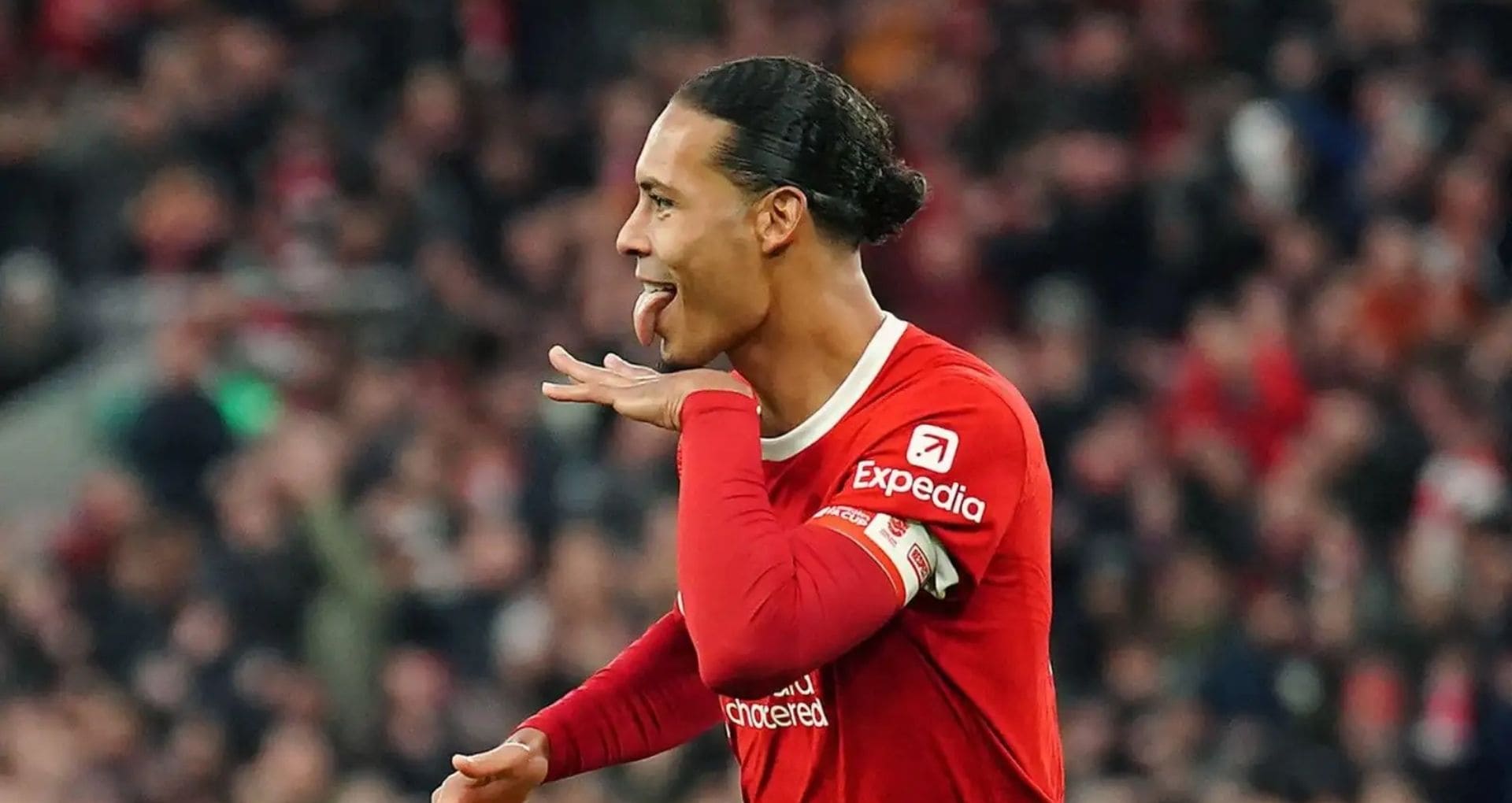 Van Dijk Tepis Isu Liverpool Sedang "Krisis"