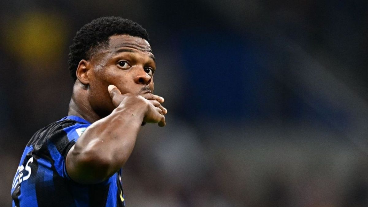 Denzel Dumfries Bangga Jadi Kapten Inter