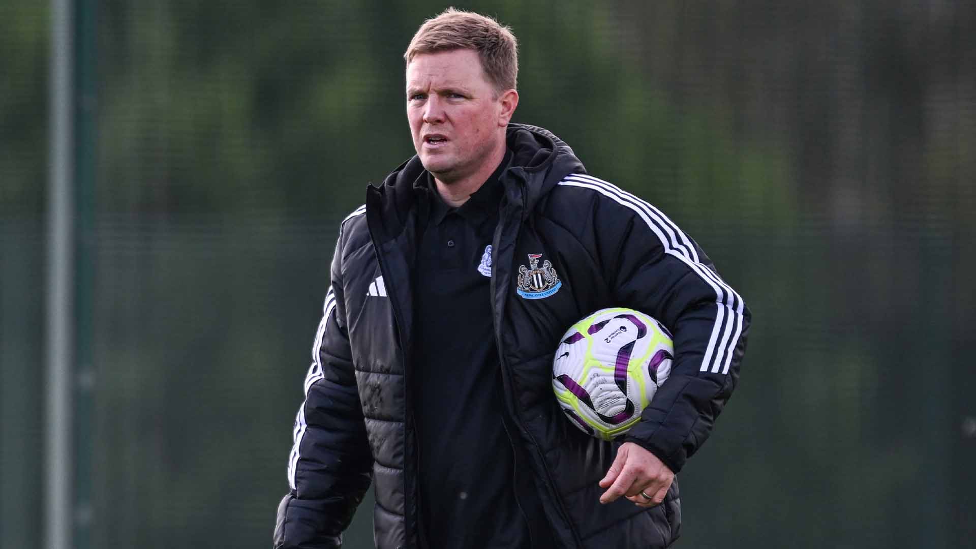 Eddie Howe Tengah Dalam Masa Pemulihan Usai Mengidap Pneumonia