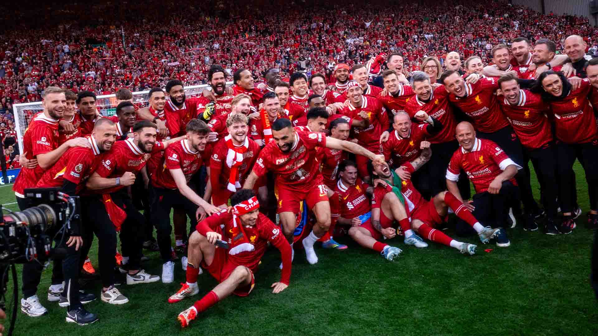 Bantai Spurs, Liverpool Kunci Gelar Premier League 2024-25