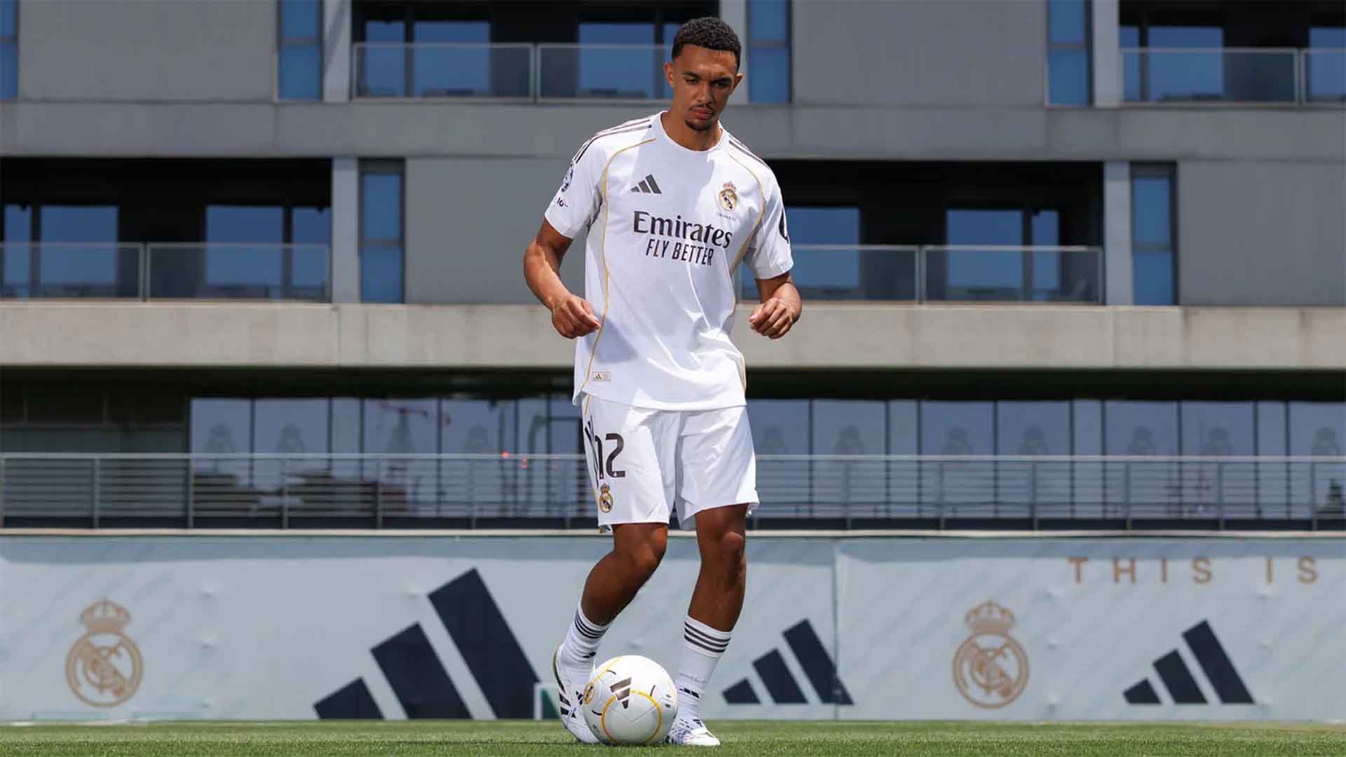 Alexander‑Arnold Ungkap Alasan Ganti Nama di Jersey di Real Madrid