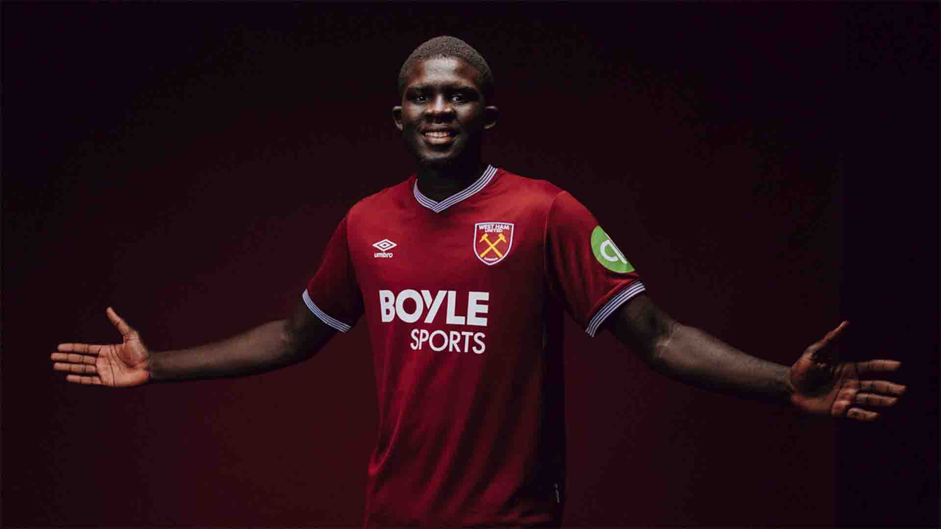 West Ham United Resmi Dapatkan Bek Senegal Diouf