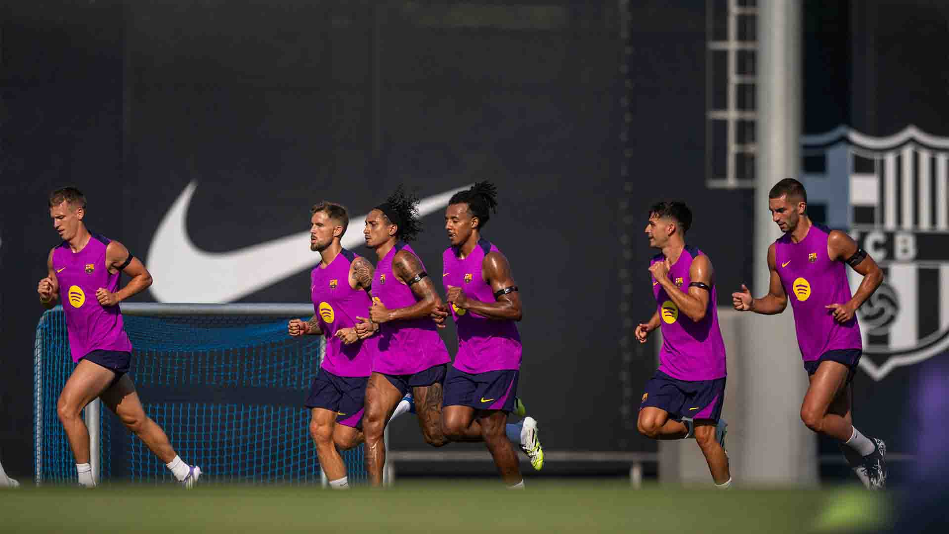 Pramusim Barcelona Kacau: Batal ke Jepang, Tur Korea Selatan di Ujung Tanduk