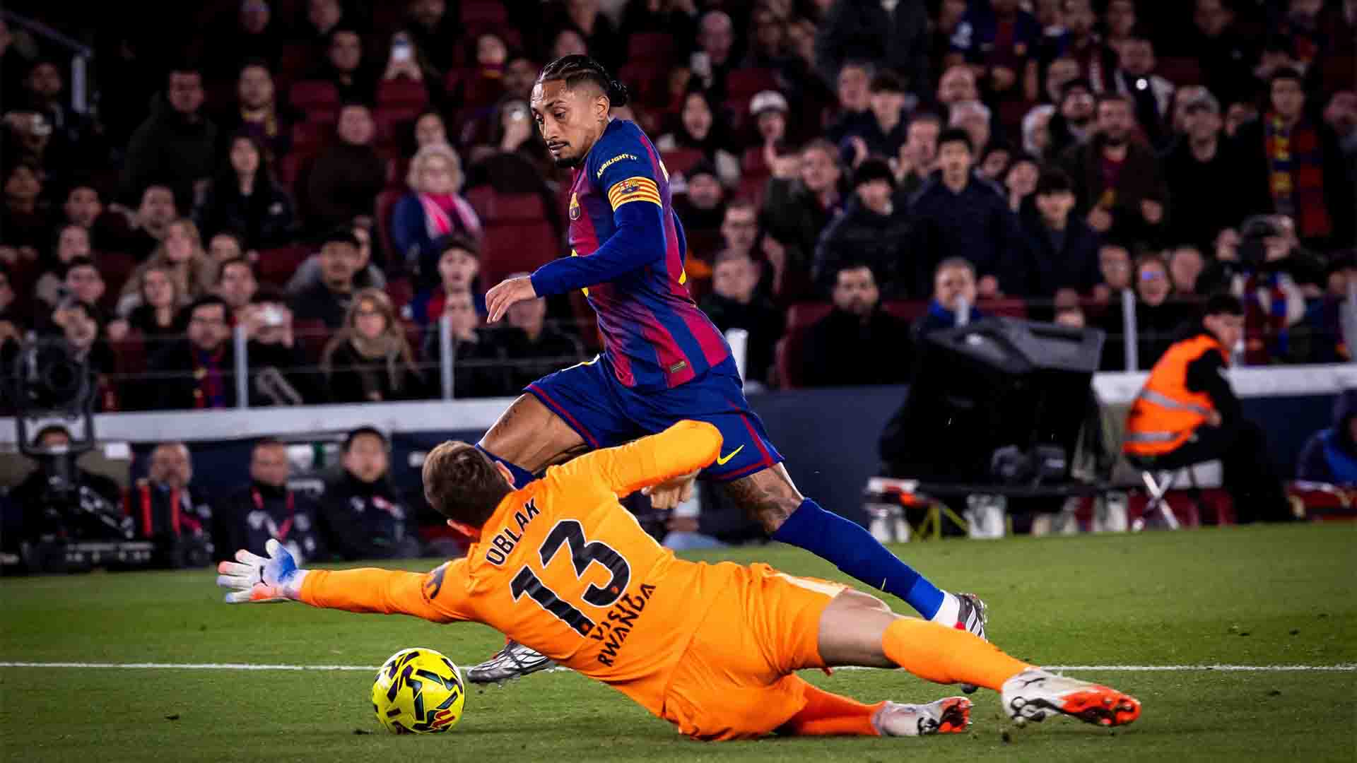 Barcelona Amankan Puncak Klasemen usai Menang Comeback 3-1 atas Atletico
