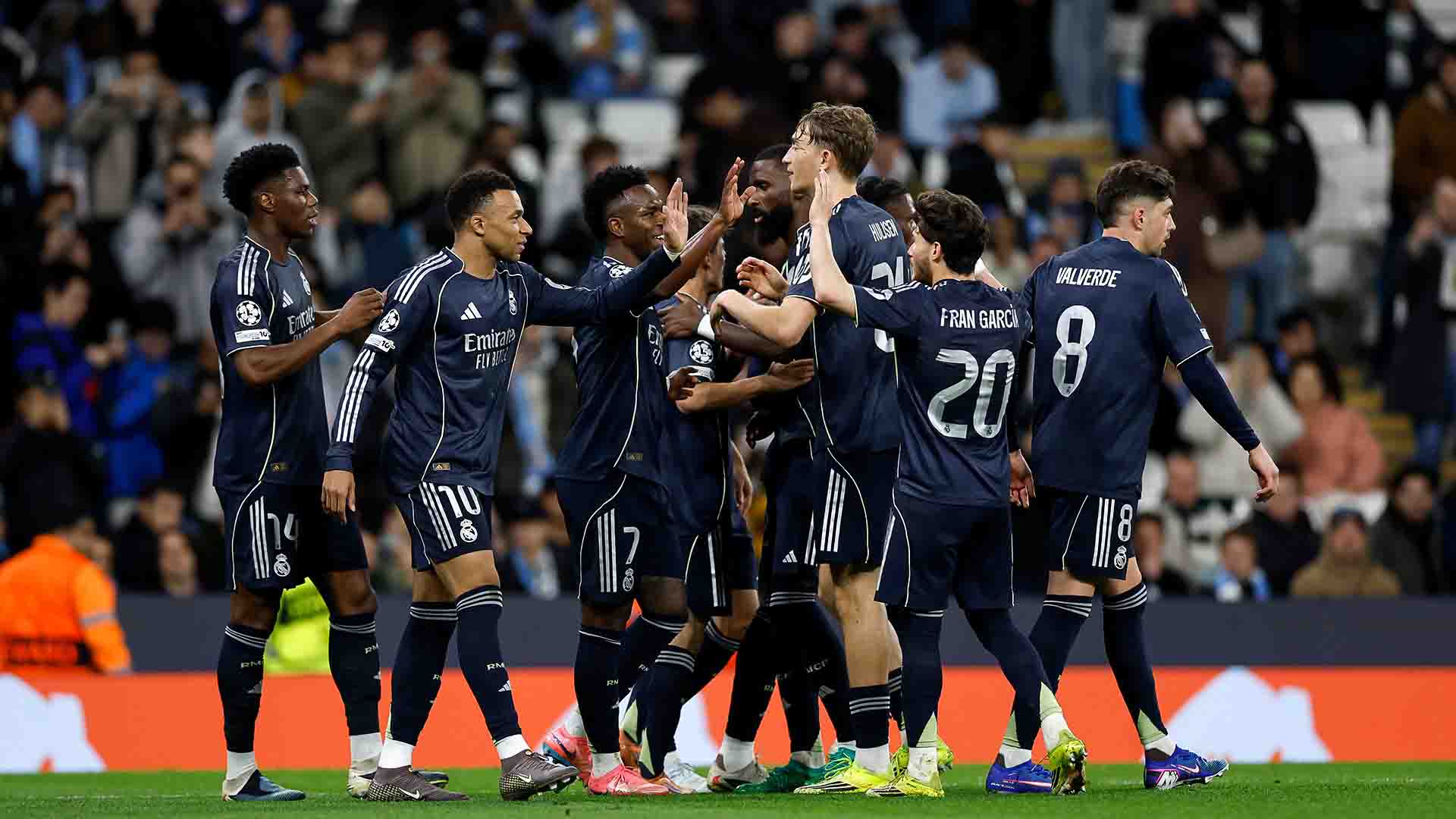 Brace Vinicius Gagalkan Comeback City, Real Madrid Tembus Perempat Final