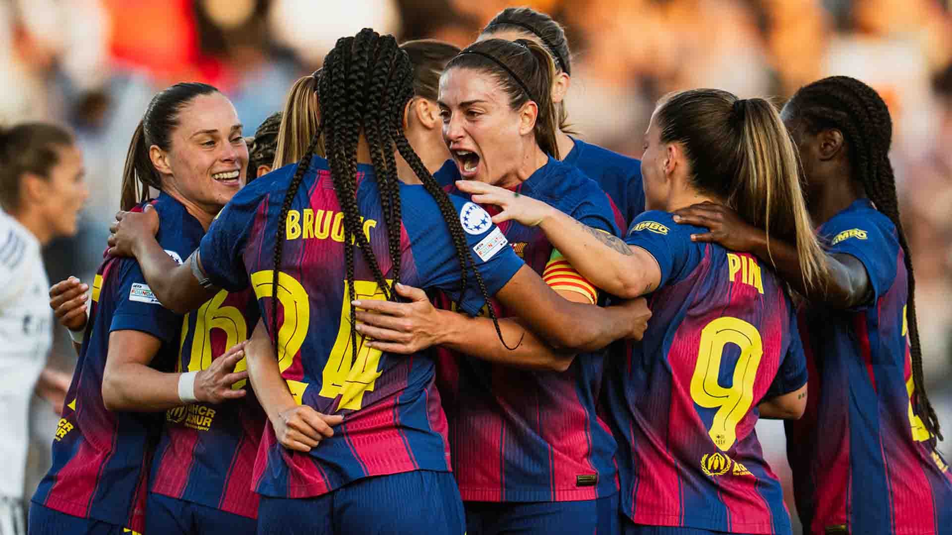 UWCL: Bayern Bungkam Man United, Barcelona Hancurkan Real Madrid