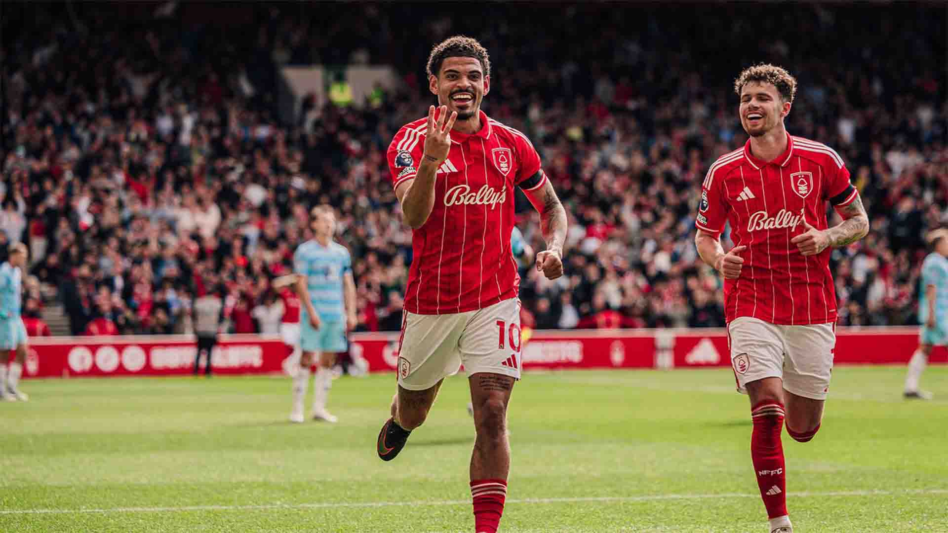 Hattrick Gibbs-White Bawa Nottingham Forest Menang Comeback atas Burnley
