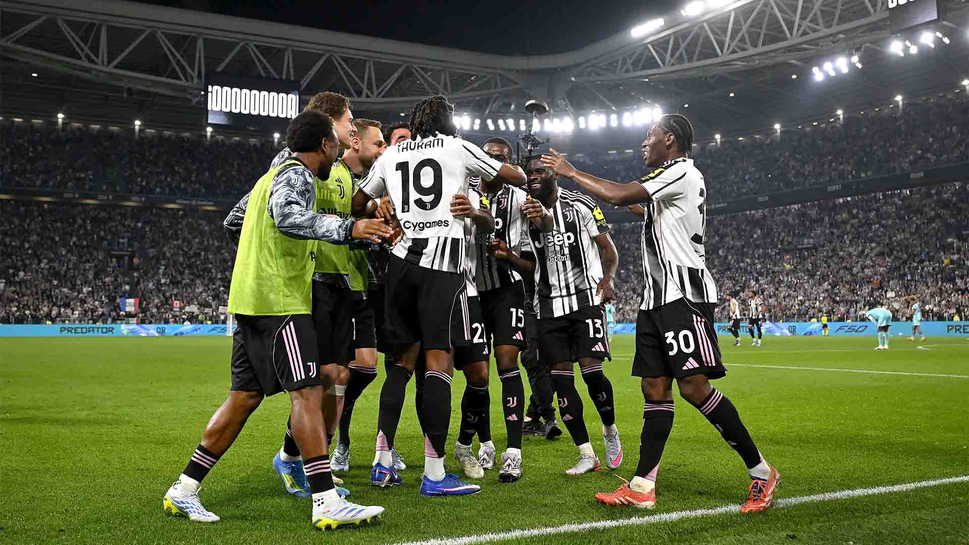 Tandukan David dan Thuram Amankan Kemenangan Juventus Atas Bologna