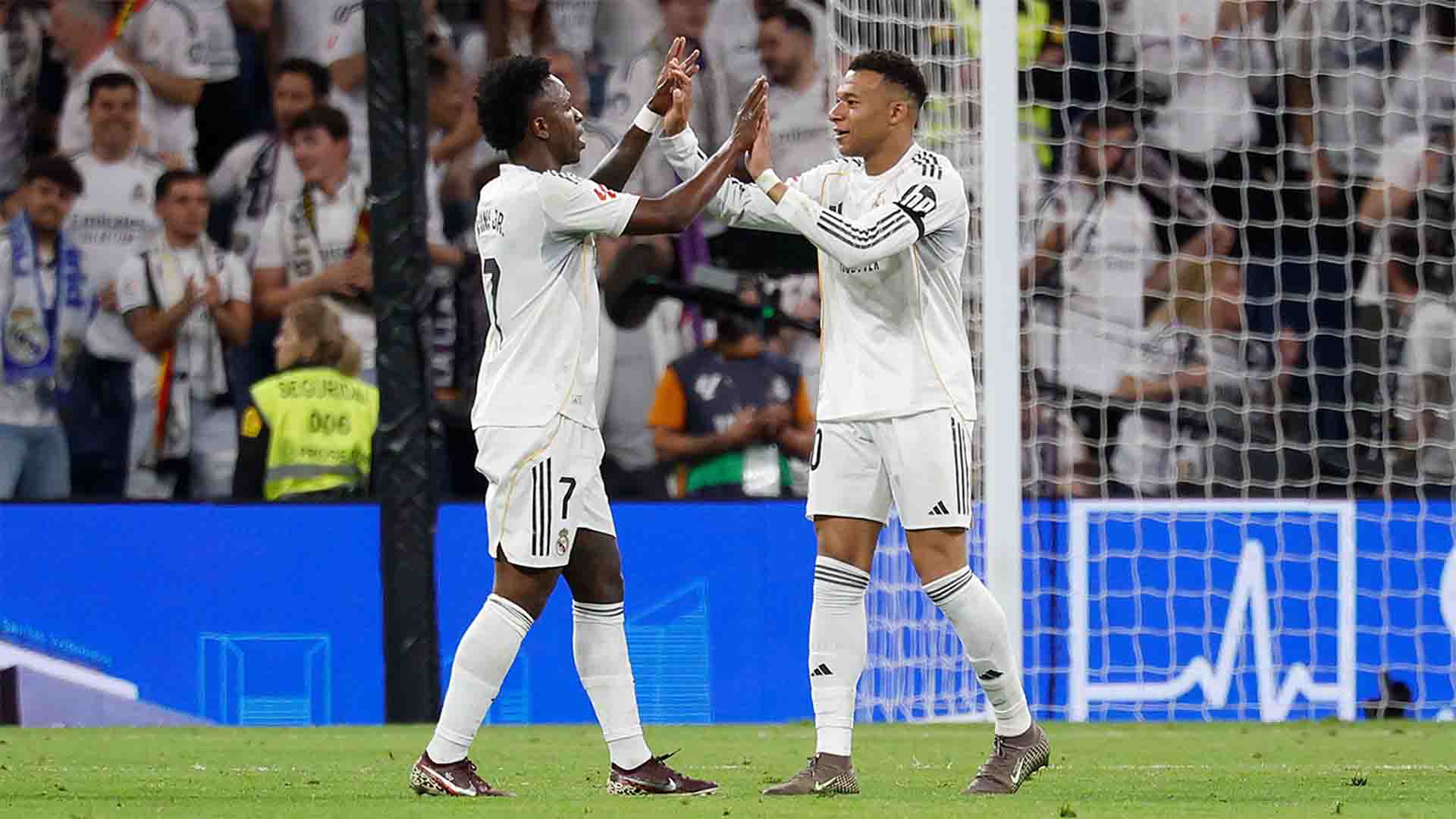 Vinícius dan Mbappé Bawa Real Madrid Menang Tipis atas Alavés