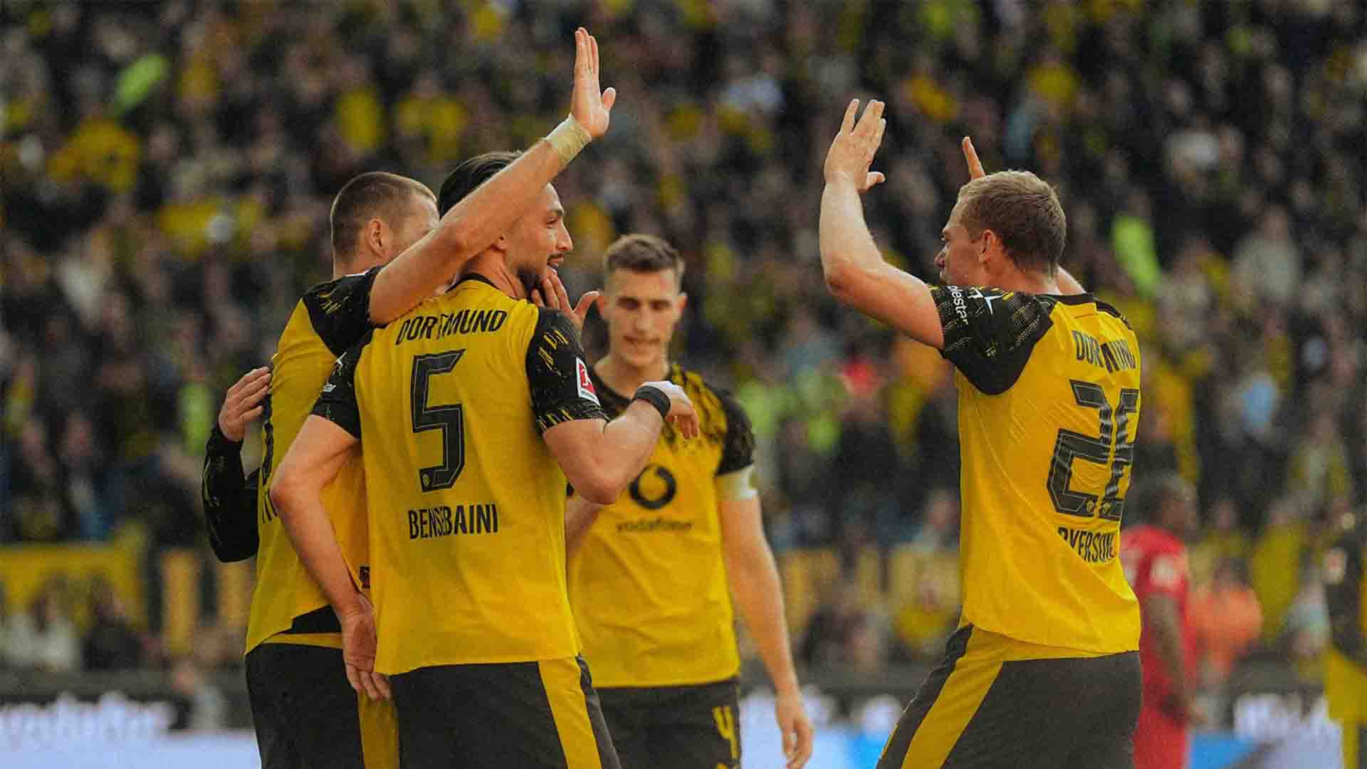 Menang Telak 4-0 atas Freiburg, Dortmund Segel Tiket Liga Champions