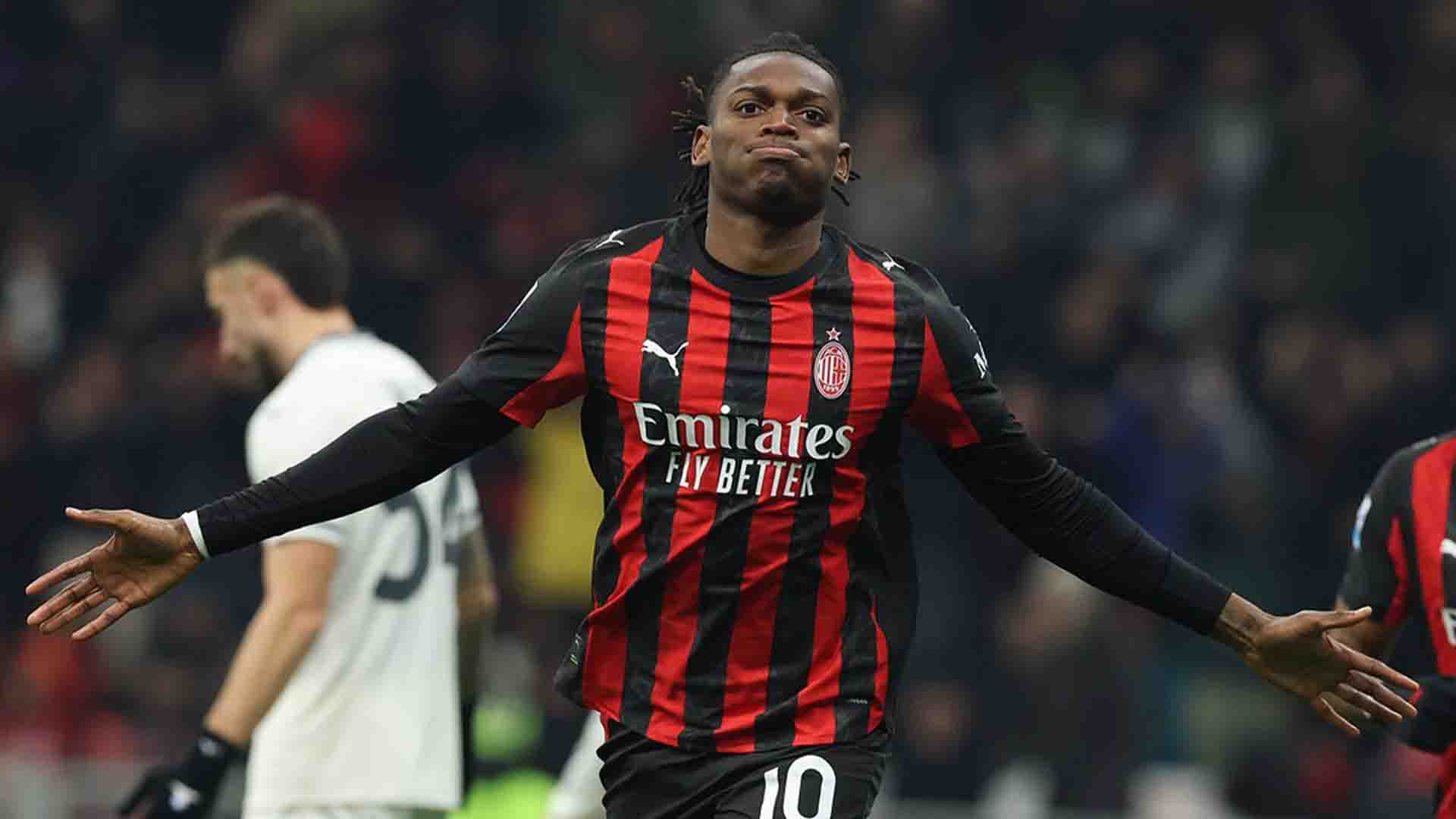 Manchester United Incar Rafael Leao, Siapkan Skema Barter dengan AC Milan